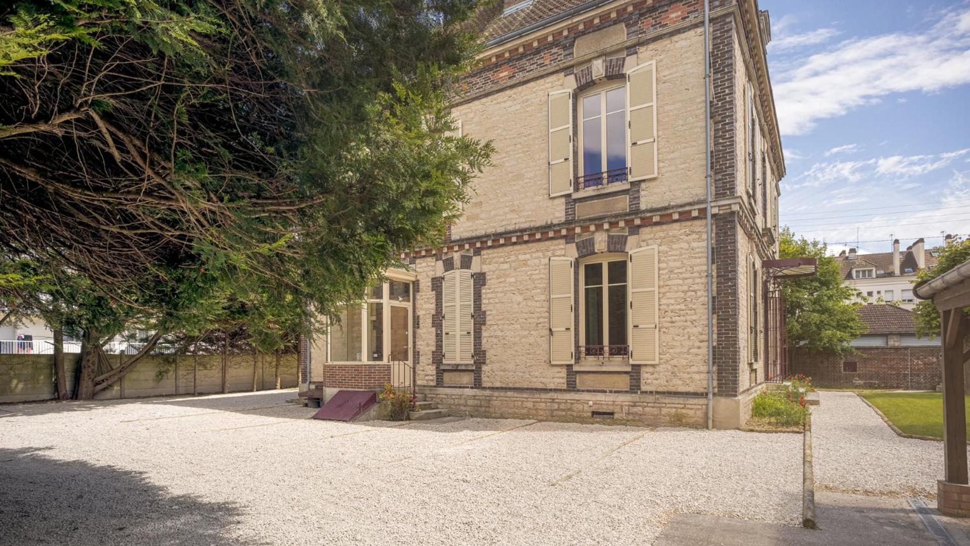 Bonappart 2 - Charme Napoleonien & Confort * Troyes